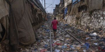 El mundo genera 51.7 millones de toneladas de desechos plásticos anuales