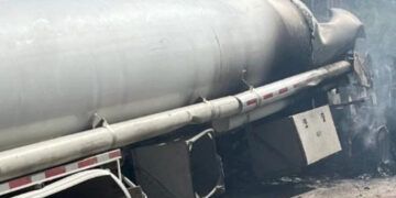 El padre de una víctima de la explosión en Haití: "El fuego lo abrazó"