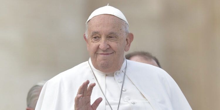 El papa Francisco sigue con bronquitis y no lee la catequesis