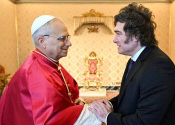 El papa León XIV y Milei dialogan sobre pobreza y paz