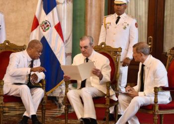 Embajador haitiano presenta credenciales a Abinader tras dos años de vacante