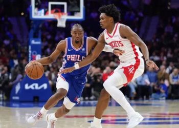 Embiid y Maxey castigan a Rockets y Clippers ganan