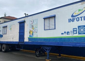 Envían aulas móviles a liceo de Hermanas Mirabal por falta de plantel