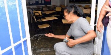 Escuela sobre cañada presenta colapso estructural y obliga a clases virtuales