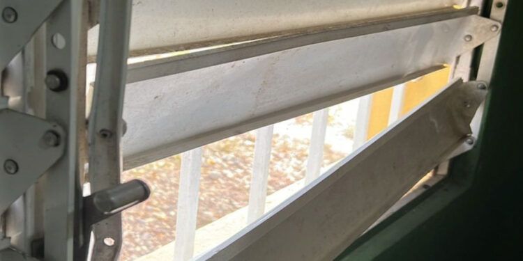 Escuelas en riesgo por falta de porteros y policías escolares