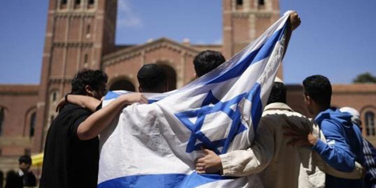 Estudiantes judíos en el centro del debate sobre protestas propalestinas