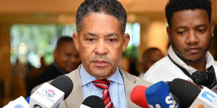 Eugenio Cedeño afirma su compromiso con el hemiciclo