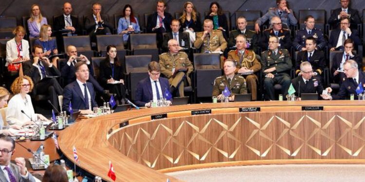 Europa y Canadá aumentarán gasto militar, pero rechazan exigencia del 5% de Trump