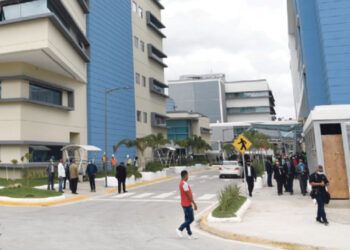 Evalúan convertir la Ciudad Sanitaria Luis Eduardo Aybar en autogestión
