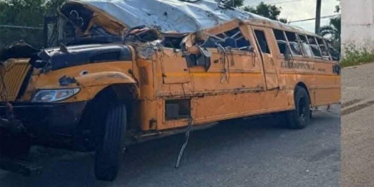 Falla en frenos habría causado accidente en Moca-San Víctor