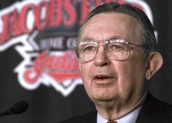 Fallece a los 94 años Lawrence Dolan, dueño de los Guardians