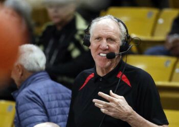 Familia de Bill Walton subastará sus recuerdos deportivos
