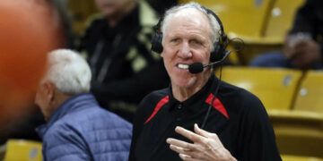 Familia de Bill Walton subastará sus recuerdos deportivos