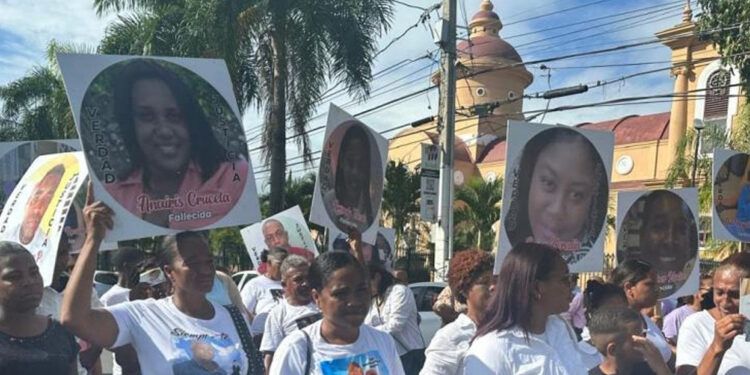 Familias exigen justicia a un año de la tragedia en San Cristóbal