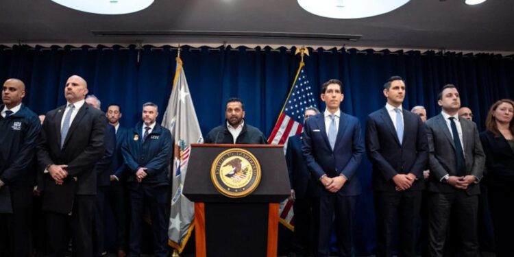 FBI desbarata posible ataque terrorista en Michigan inspirado por el Estado Islámico