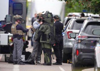 FBI y policía investigan ataque terrorista en Colorado