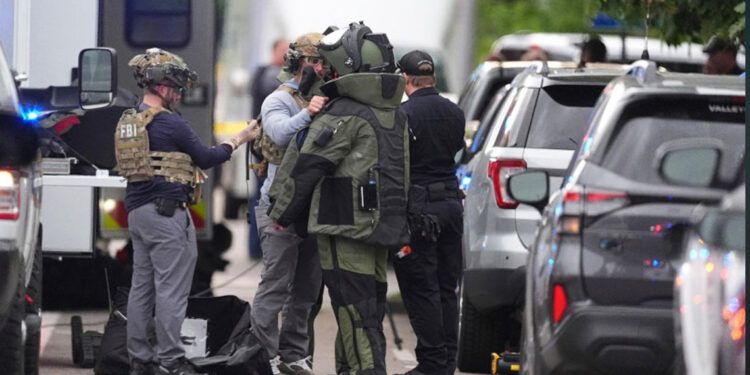 FBI y policía investigan ataque terrorista en Colorado