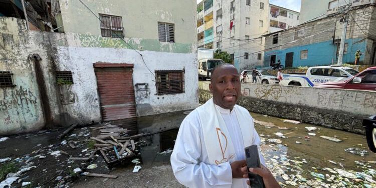 Feligreses de Guachupita protestan en Día de la Virgen por falta de servicios básicos