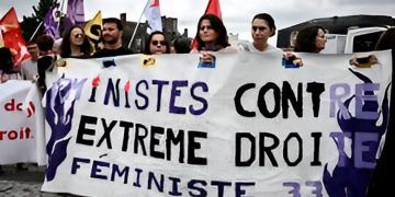 Feministas protestan en Francia contra el ascenso de la extrema derecha