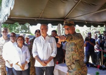 Fibra óptica y muro tecnológico reforzarán vigilancia en la frontera