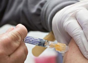 Florida busca eliminar mandatos de vacunación infantil