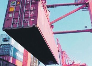 FMI alerta que incertidumbre comercial frena planes empresariales