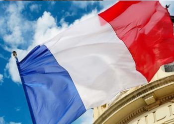 Francia pide que dos espías chinos abandonen el país por amedrentar a disidentes