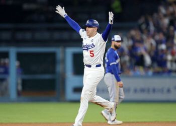 Freddie Freeman da triunfo épico a Dodgers con jonrón en la entrada 18