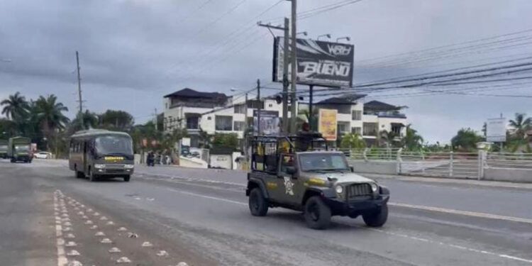 Frente Amplio critica despliegue militar en SFM por huelga
