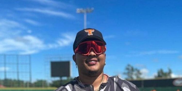 Gigantes del Cibao firman a Yermín Mercedes