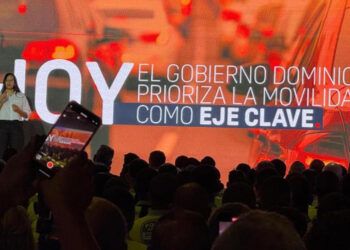 Gobierno ajustará horarios en instituciones públicas para mejorar tránsito en Santo Domingo
