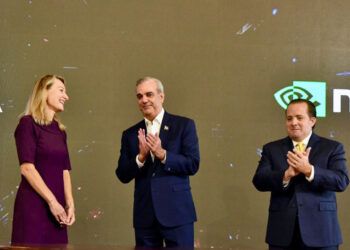 Gobierno aplicará inteligencia artificial en salud, educación, tránsito y seguridad