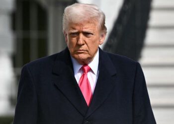 Gobierno controlará preguntas a Trump con nuevas reglas