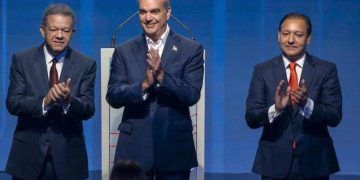 Gobierno critica postergación de reunión entre Abinader y Leonel Fernández