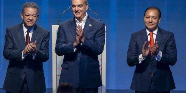 Gobierno critica postergación de reunión entre Abinader y Leonel Fernández