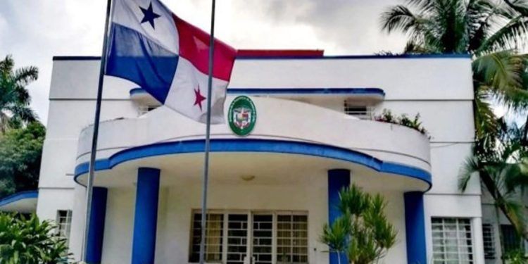 Gobierno de Panamá anuncia cierre temporal de embajada en Haití