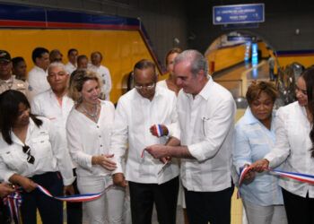 Gobierno lanza trenes de seis vagones en el Metro de Santo Domingo