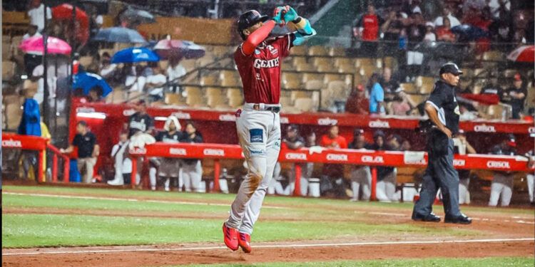 Grand slam de Julio Carreras impulsa a Gigantes al tercer lugar