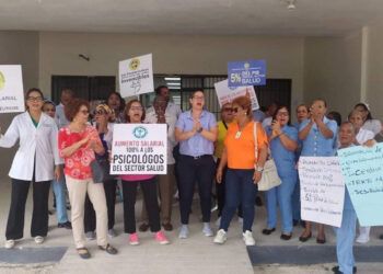 Gremios de enfermería anuncian protestas por incentivos laborales