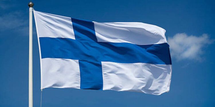 Hallan anciano que vivió 20 años en un sótano en Finlandia
