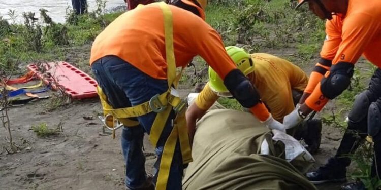 Hallan cuerpo de joven arrastrado por río en Padre Las Casas
