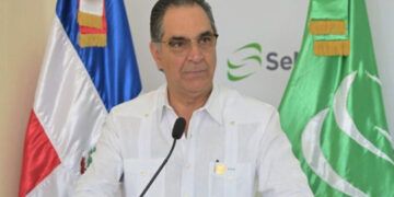 Hazim resalta crecimiento y ética institucional del Senasa en medio de críticas
