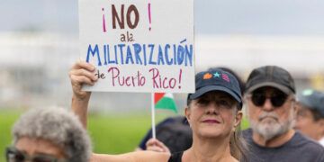 Hegseth y Caine visitan Puerto Rico en medio de tensiones y despliegue militar en el Caribe