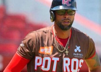 Henry Urrutia rechaza mejores ofertas para seguir con los Gigantes