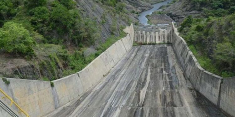 Hidroeléctricas cubren 99% del déficit de 655 MW por mantenimiento