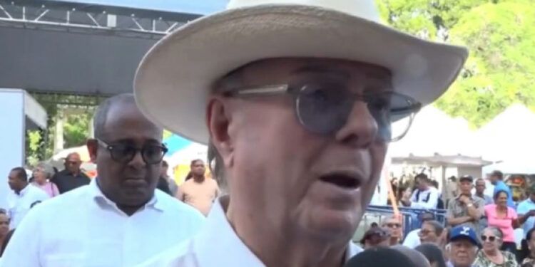 Hipólito Mejía expresa pesimismo ante nuevas medidas de tránsito en Santo Domingo