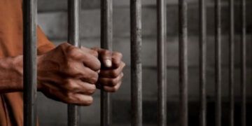 Hombre recibe un año de prisión preventiva por matar a su hijo en Puerto Plata
