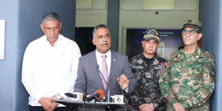 Homicidios, robos y microtráfico se reducen según Joel Santos