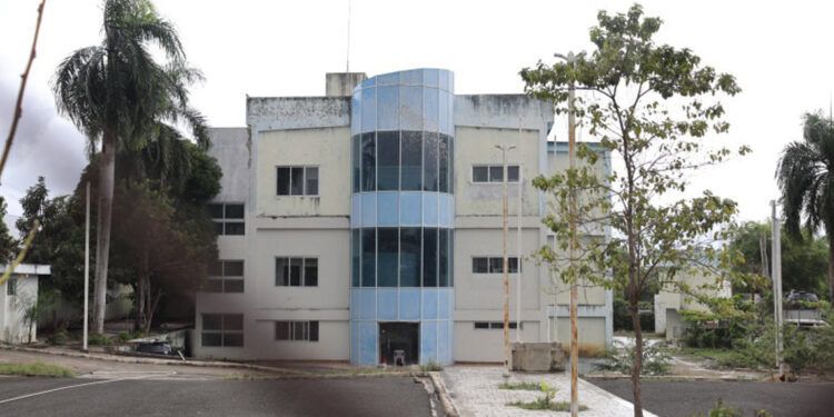 Hospital de Los Alcarrizos sigue en espera de construcción