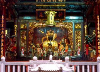 Imagen de un altar a la Diosa del Mar Mazu